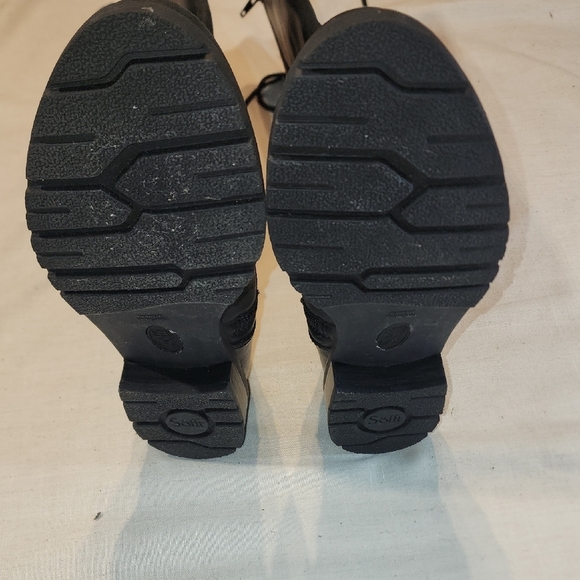 Sofft KRISTIE Knee High Leather Back Lace Up Boots - Picture 4 of 10